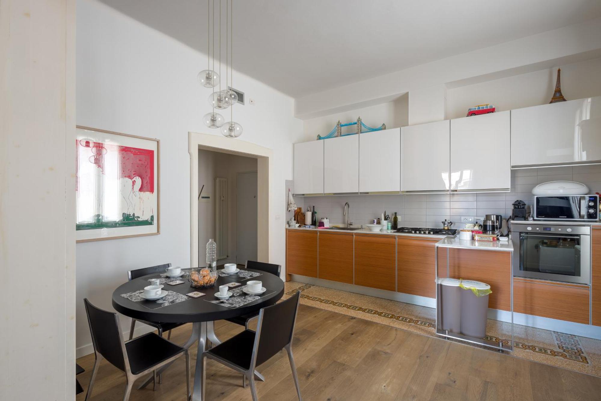 Couette-café Andrea Costa Bologne